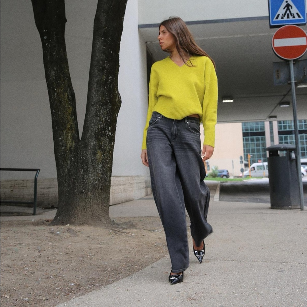 Blue v neck sweater from Zara